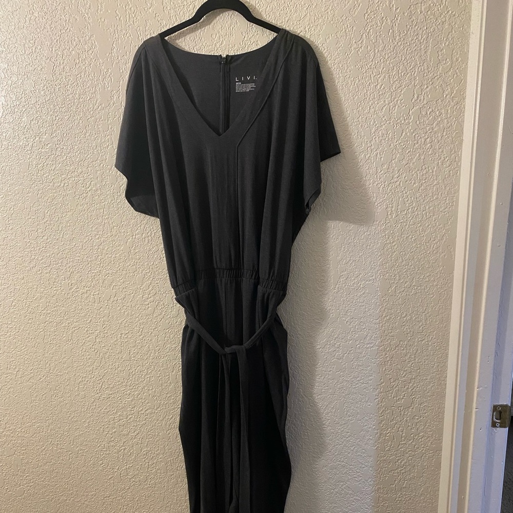 Livi Lane Bryant Grey Jogger Knit Jumpsuit, 22/24 nwt